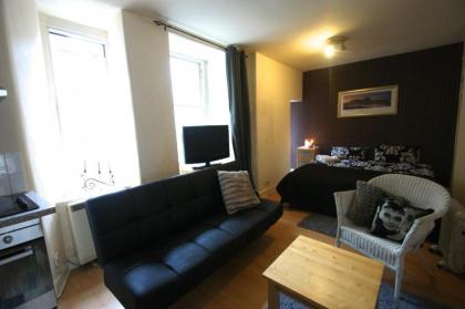 Royal Mile Group Apartments - image 7