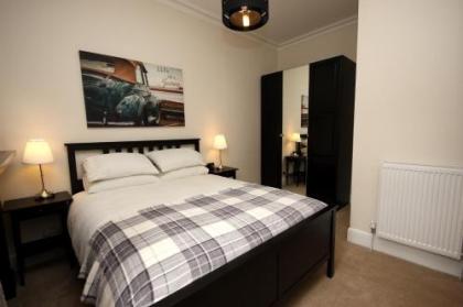 Hamish's Hame Edinburgh Licence No EH 69774 P - image 3
