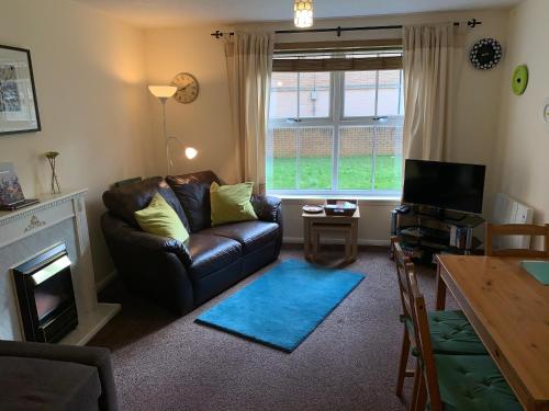 Tytler Gardens Apartment - main image