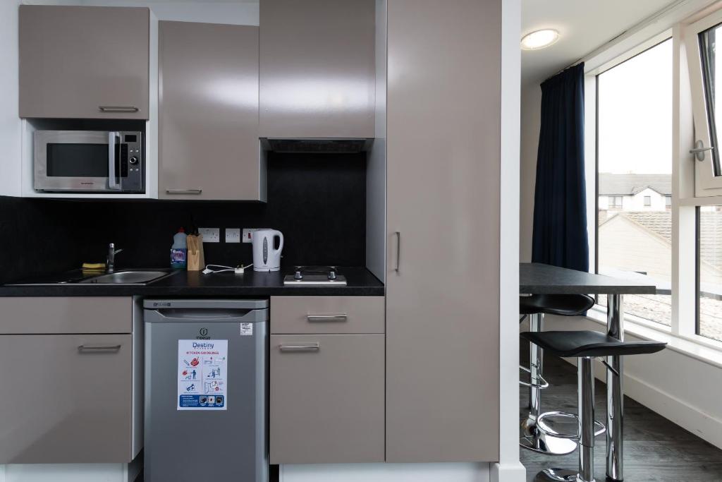 Destiny Student - Holyrood (Brae House) - image 5