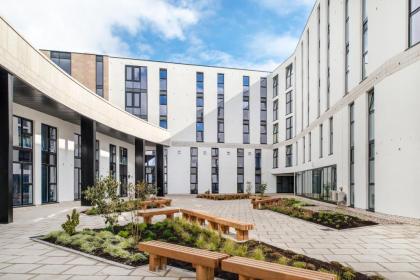 Destiny Student - Holyrood (Brae House) - image 8