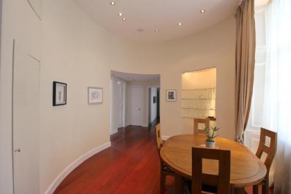 Royal Mile Mansions by Edinburgh City Apartments - image 2