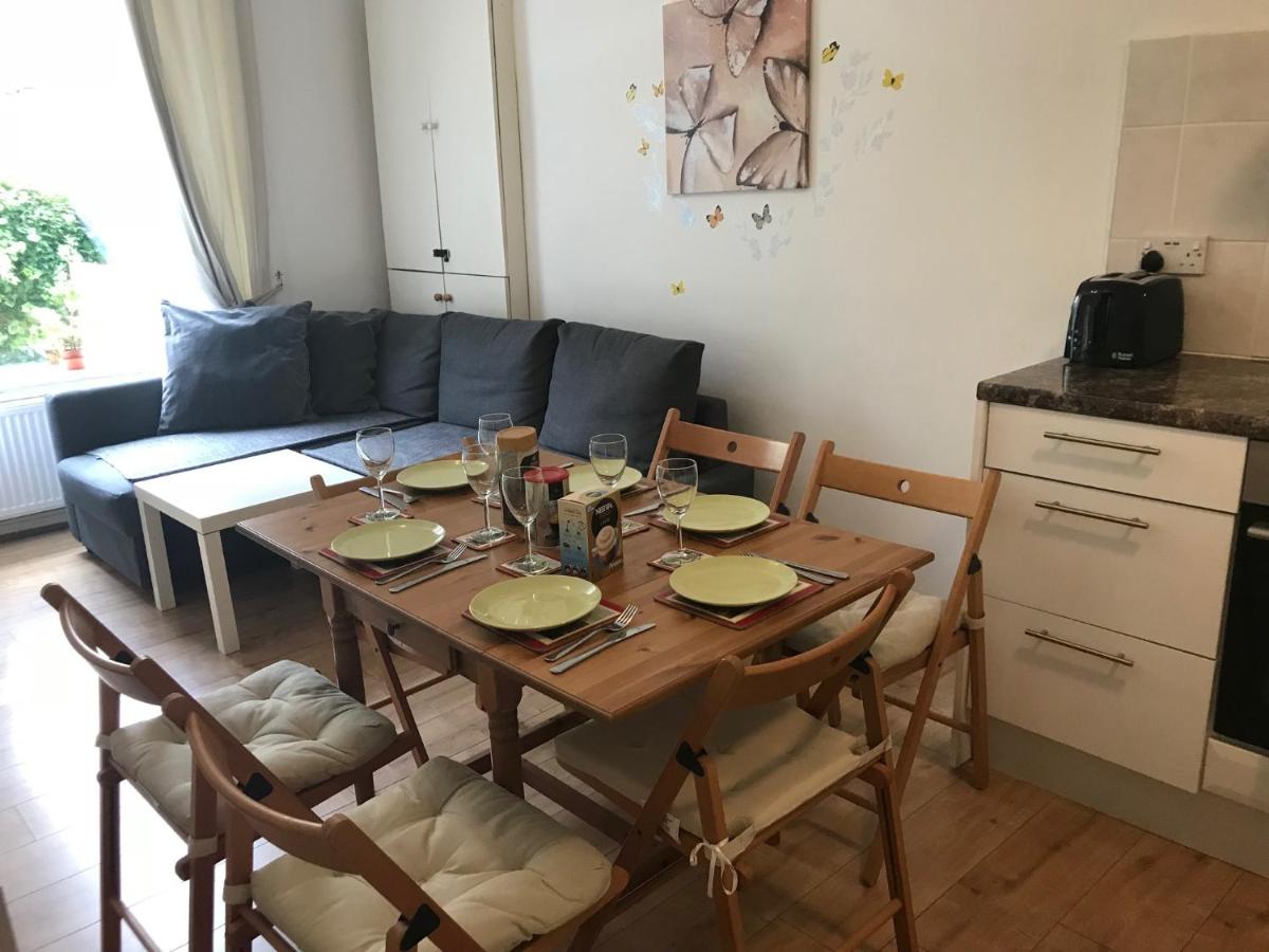 Edinburgh Central Apartment - image 2