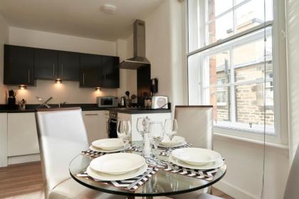 Braid Apartments by Mansley - image 3