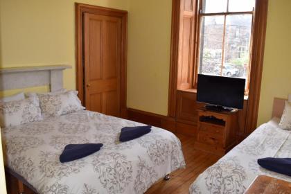 Ardgowan Guest House - image 4