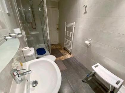 16 Pilrig Guest House - image 15