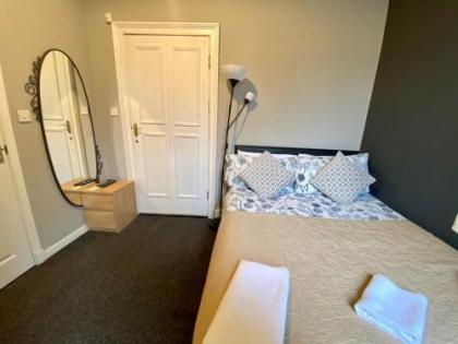 16 Pilrig Guest House - image 2