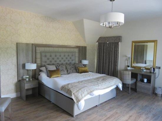 The Stair Arms Hotel - main image