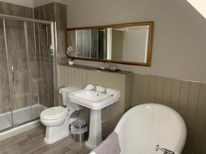The Stair Arms Hotel - image 4