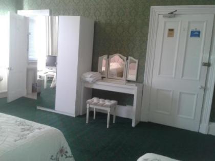 Capital Guest House - image 10