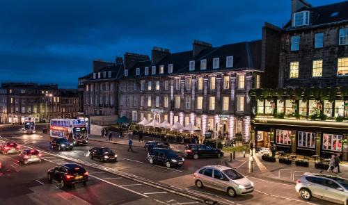 Courtyard by Marriott Edinburgh - image 7