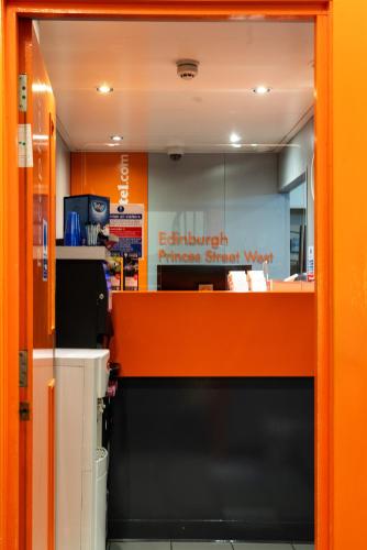 easyHotel Edinburgh - image 4