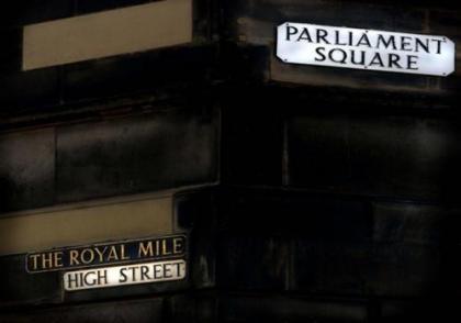 Parliament Sq (apt 15) Royal Mile - image 3