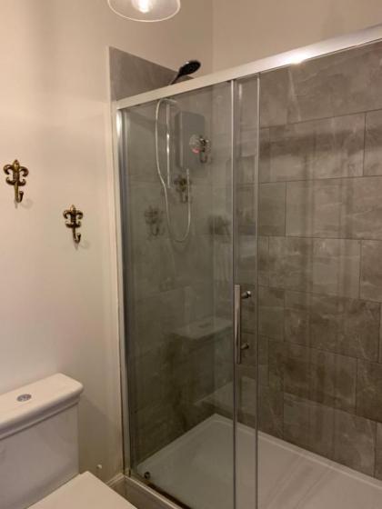 Royal Mile Suites by the Castle - image 11