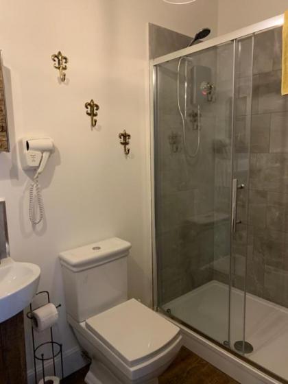 Royal Mile Suites by the Castle - image 13