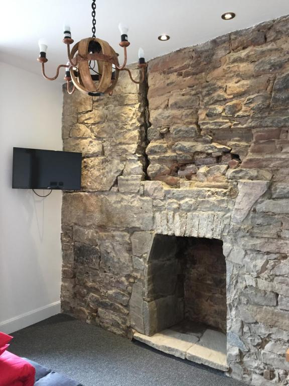 Royal Mile Suites by the Castle - image 4