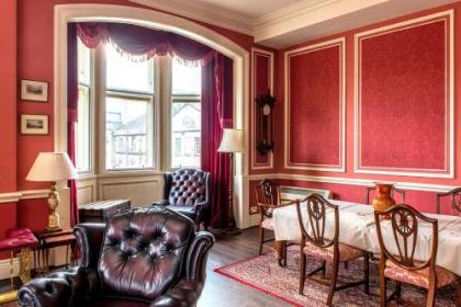 Royal Mile Mansions 14 - image 11