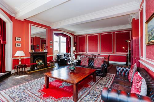 Royal Mile Mansions 14 - image 3