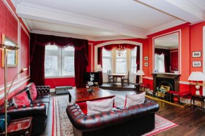 Royal Mile Mansions 14 - image 4