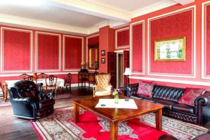 Royal Mile Mansions 14 - image 8