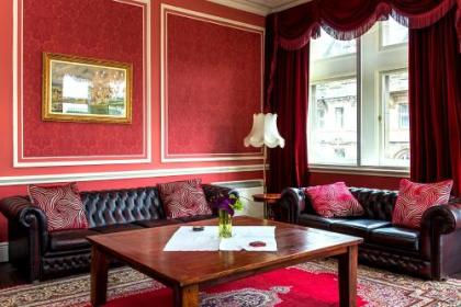 Royal Mile Mansions 14 - image 9