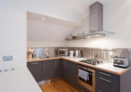 Apartment Thistle Lane - image 9