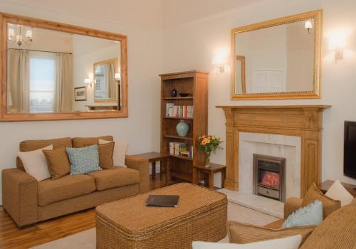 The Lynedoch Place Residence - main image
