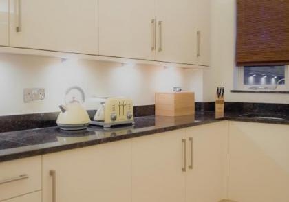 The Lynedoch Place Residence - image 10