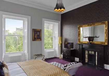 Edinburgh Castle Suite - The Edinburgh Address - image 2