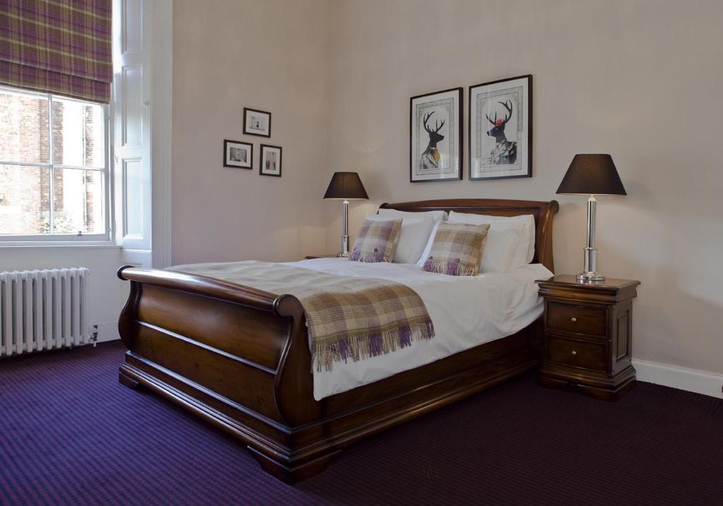 Edinburgh Castle Suite - The Edinburgh Address - image 5
