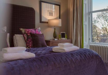The Edinburgh Address - Castle View Apartment - image 16