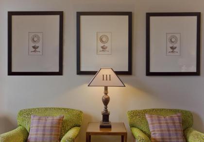 The Edinburgh Address - Castle View Apartment - image 6