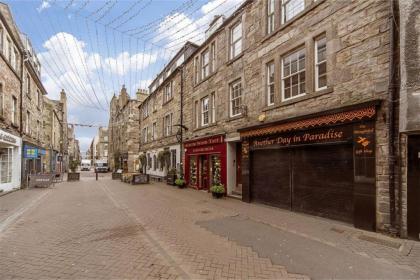 Rose Street - Watchmakers Apartment - image 28