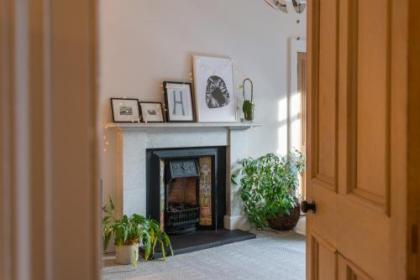 Dean Terrace Apartment - image 11