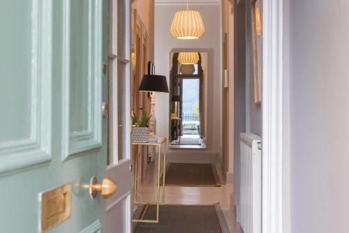 Dean Terrace Apartment - image 2