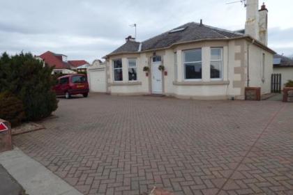 Craigievar Guest House - image 1