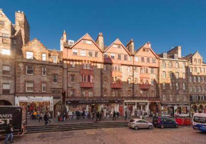 Ladystairs 2 Royal Mile - image 1
