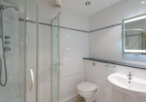 The York Place Residence - image 4