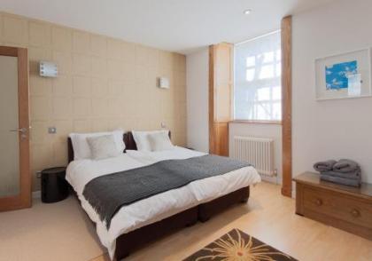 The York Place Residence - image 6