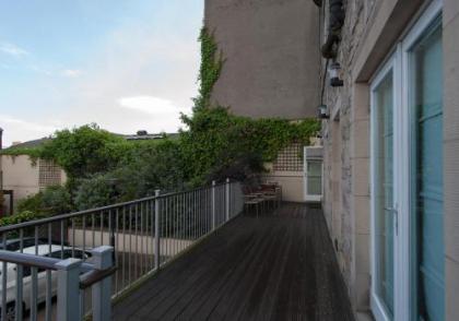 The York Place Residence - image 7