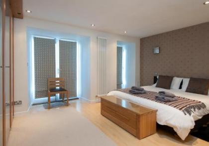 The York Place Residence - image 9