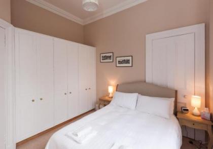 The Coates Gardens Residence - image 13