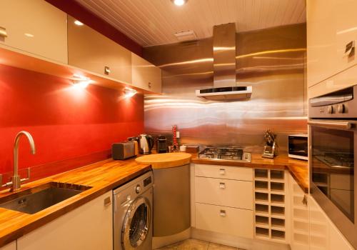 The Coates Gardens Residence - image 5