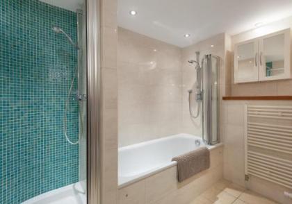 The Holyrood Park Residence - image 2