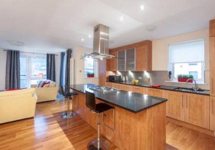 The Holyrood Park Residence - image 5