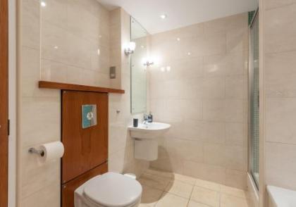 The Holyrood Park Residence - image 9