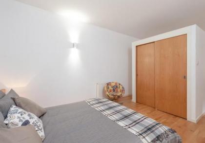 The Edmonstone's Close Residence - image 4