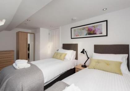 The Brunswick Street Residence - image 10