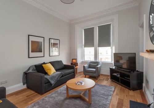 The Brunswick Street Residence - image 3