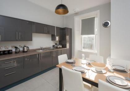 The Brunswick Street Residence - image 4